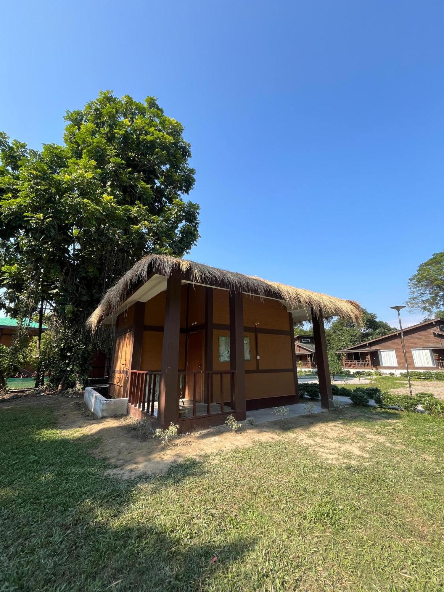 Jironi Resort Tezpur エクステリア 写真