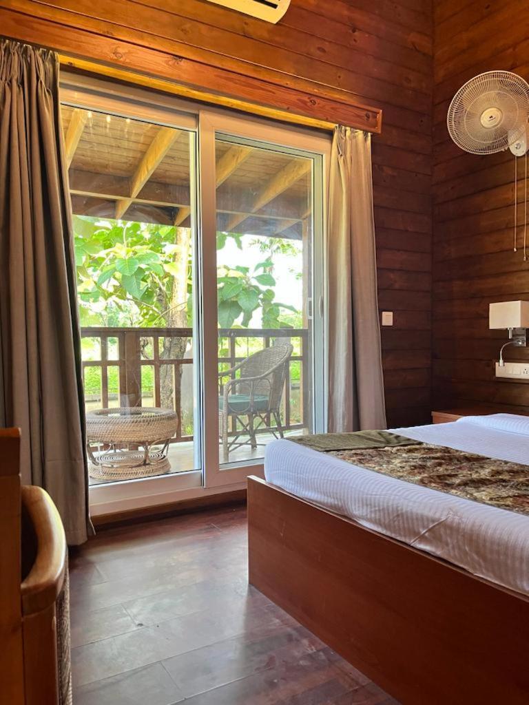Jironi Resort Tezpur エクステリア 写真